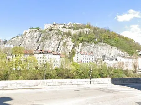 Suite Vinicole Hypercentre, Gare & Parking Gratuit Esplanade Grenoble Extérieur photo